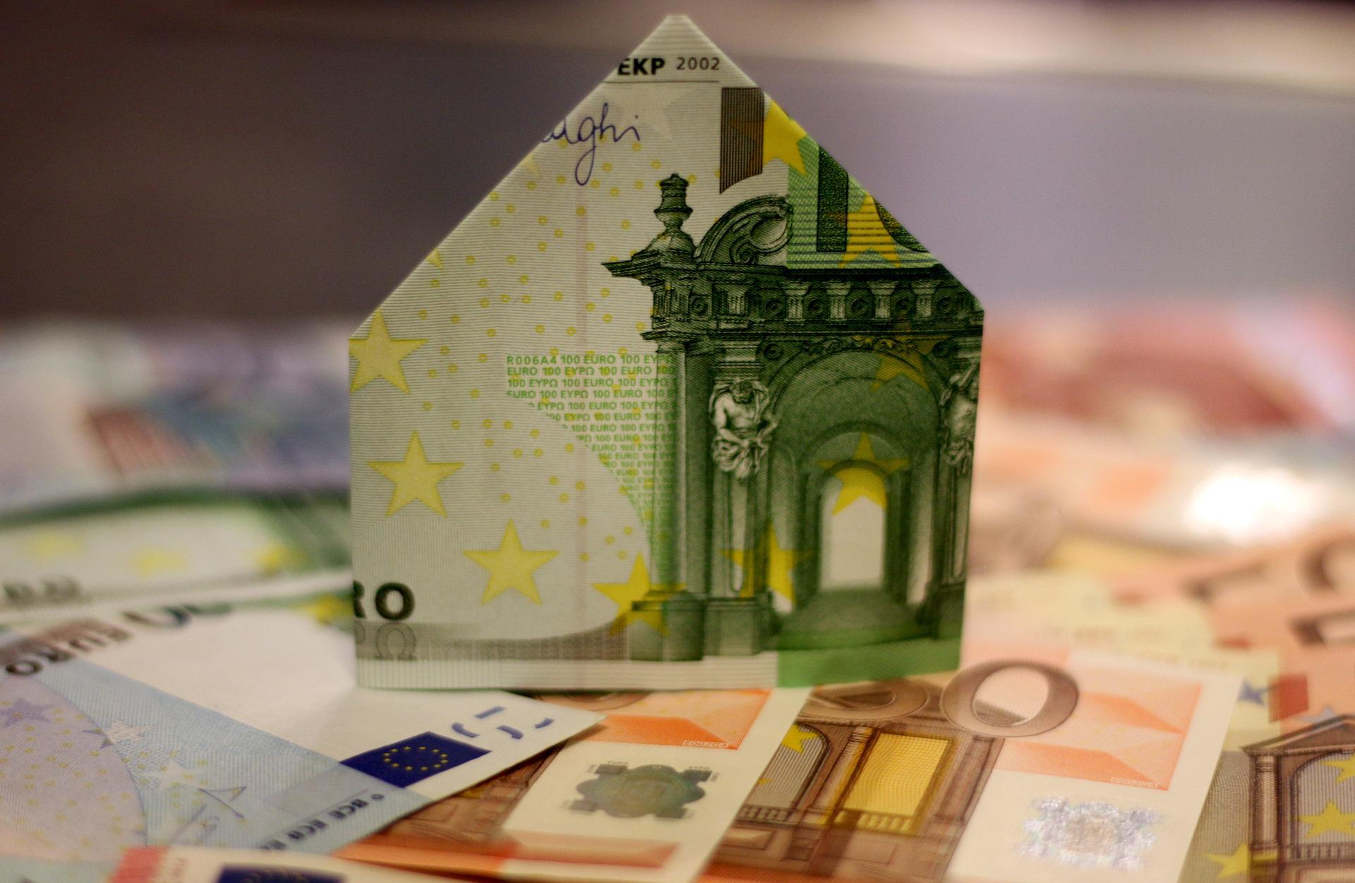 Things You Should Do Before Playing Games At Online Casino With Real Money
